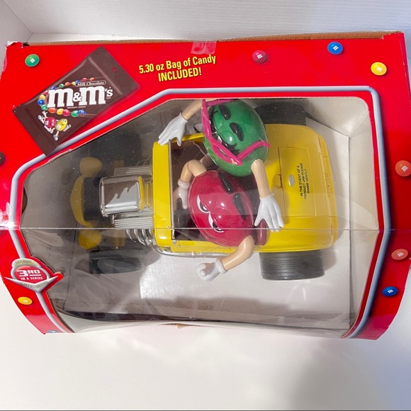 Vintage M&M's Candy Dispenser - Rebel Without A Clue - Yellow - Picture 9 of 9